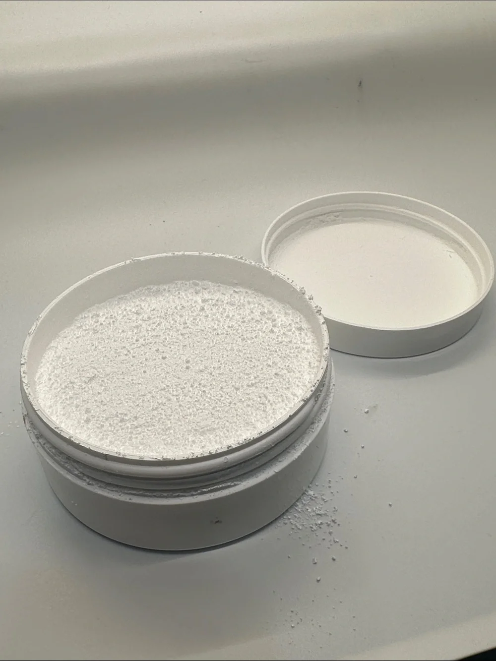 MEHRON Translucent Colorset Powder - White, primer and set Spray.